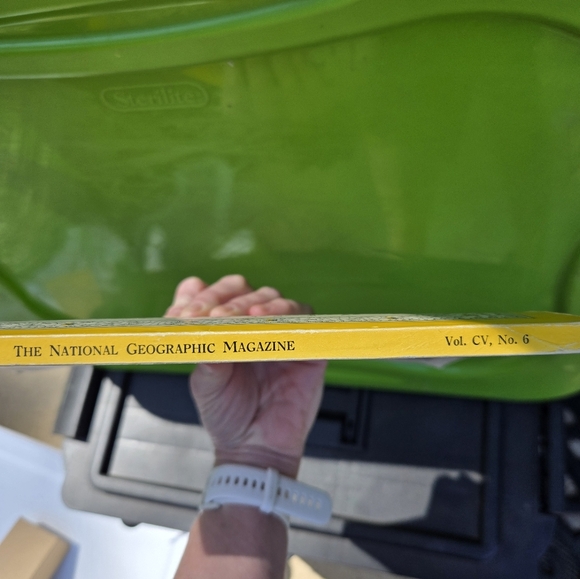 1954 National Geographic Magazine Volume 6 Featuring Sierra Nevadas - Picture 9 of 9